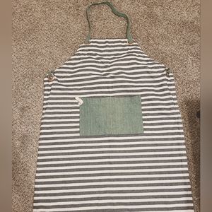 Hearth and Hand Apron